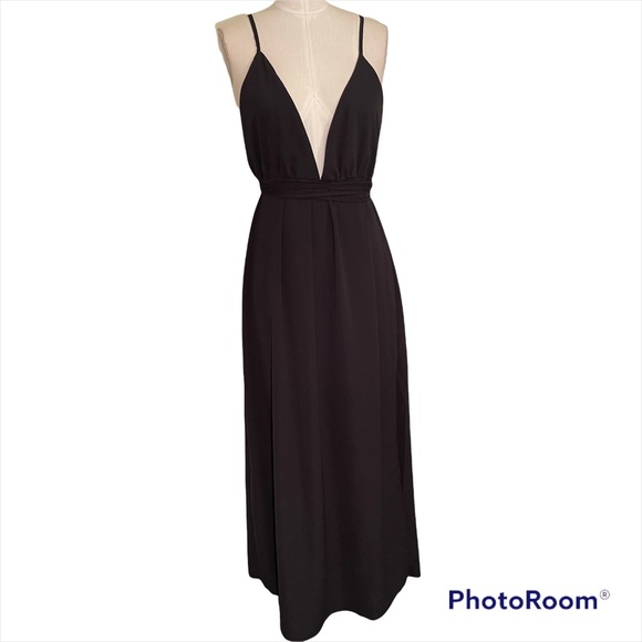 ❤️ NWOT! Black Plunge Front Grecian Maxi Dress - Picture 2 of 6